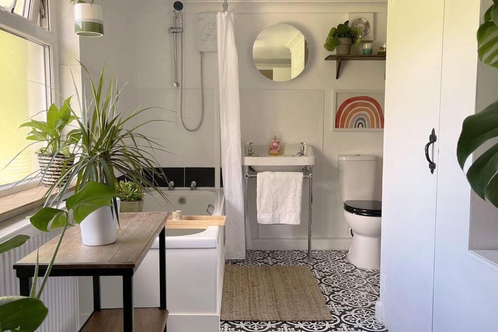 Cosy 2-Bedroom Family Cottage Centrally Located. Leedstown Zewnętrze zdjęcie